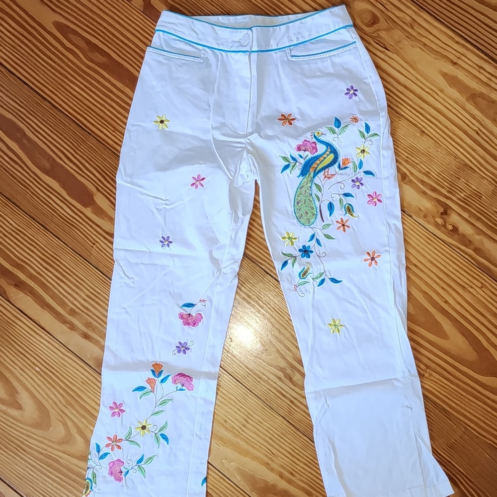 Women's White Embroidered Floral & Peacock Cotton Ankle Pants Size 4